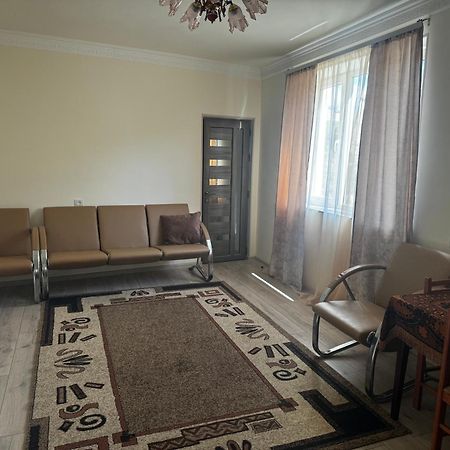 Armani Guest House Martuni المظهر الخارجي الصورة