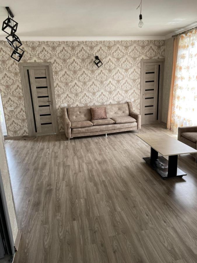 Armani Guest House Martuni المظهر الخارجي الصورة