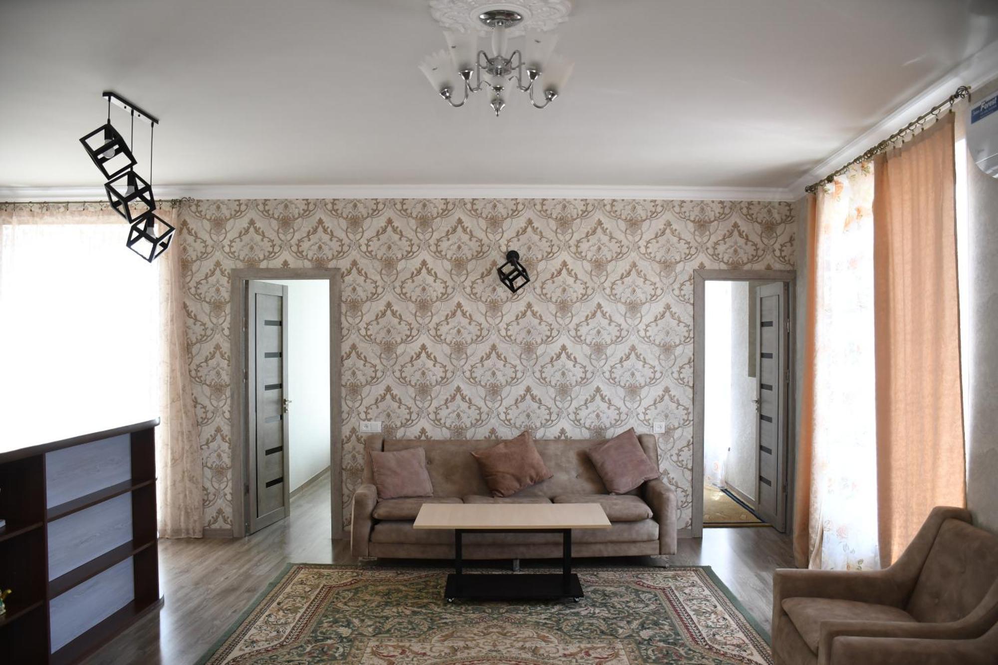 Armani Guest House Martuni المظهر الخارجي الصورة
