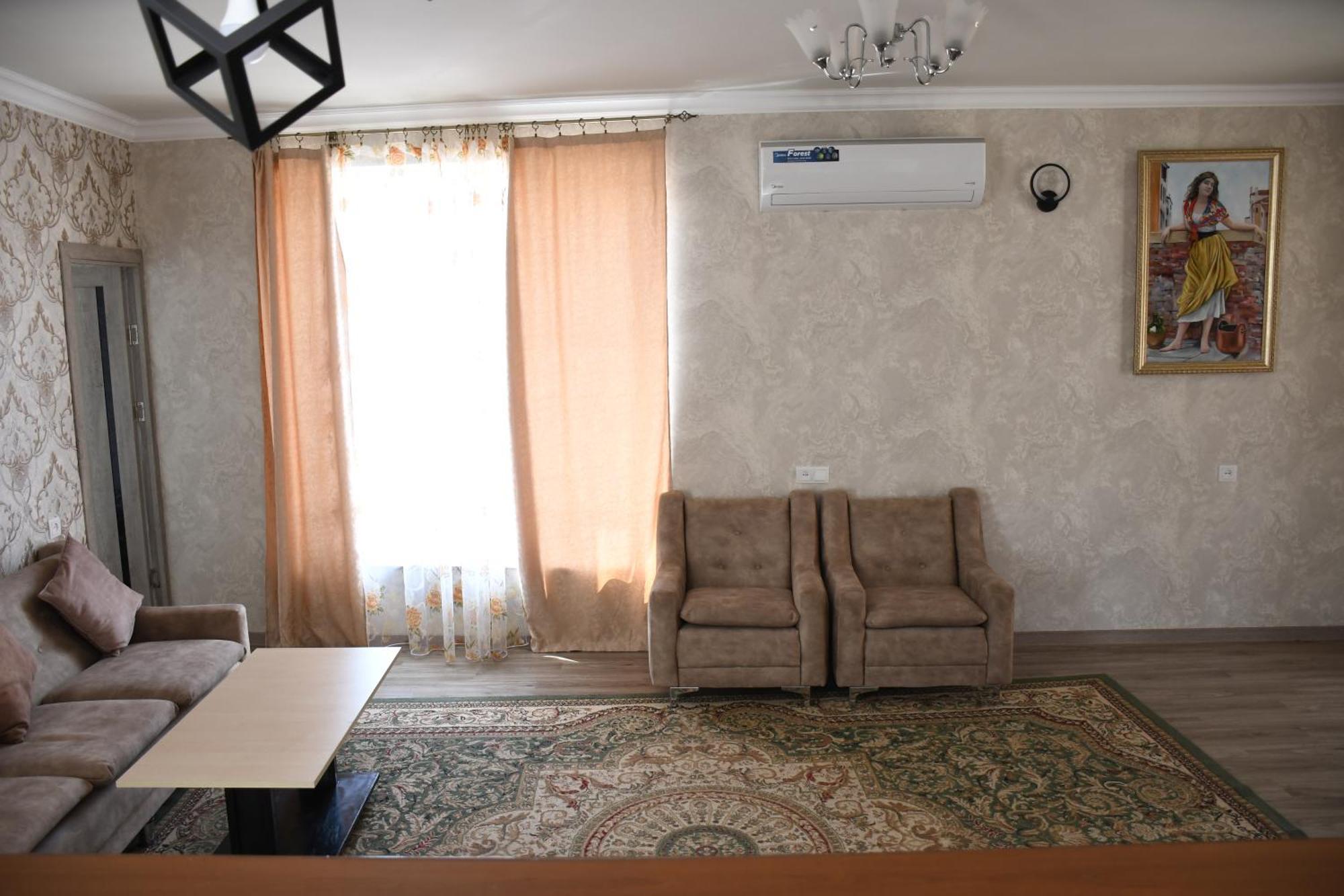 Armani Guest House Martuni المظهر الخارجي الصورة